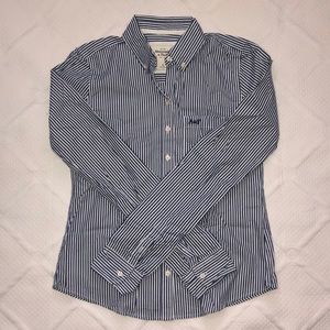 Abercrombie & Fitch Button-Down Top